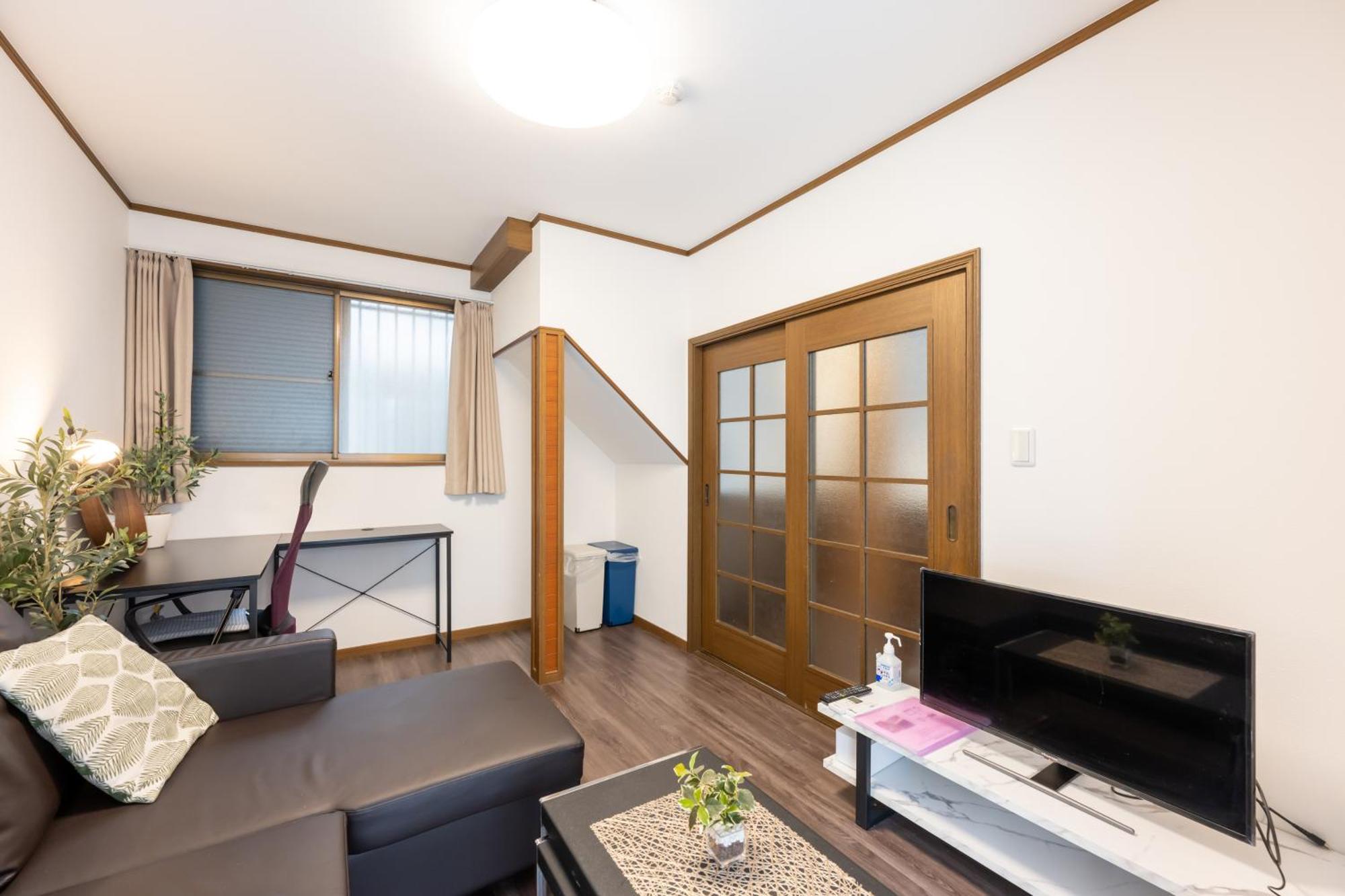 טוקיו 一棟貸切宿, 東京一之江ハウス6名定員, 秋葉原19分,新宿30分,Wifi有, ディズニータクシー20分3000円,駐車場ありません מראה חיצוני תמונה